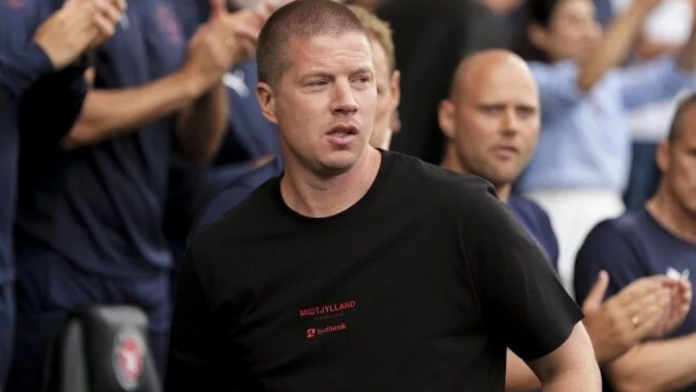 mike-tullbergden-besiktas-maci-sonrasi-aciklama-tur-atlamak-neredeyse-imkansizdi-N6A5bLQM.png
