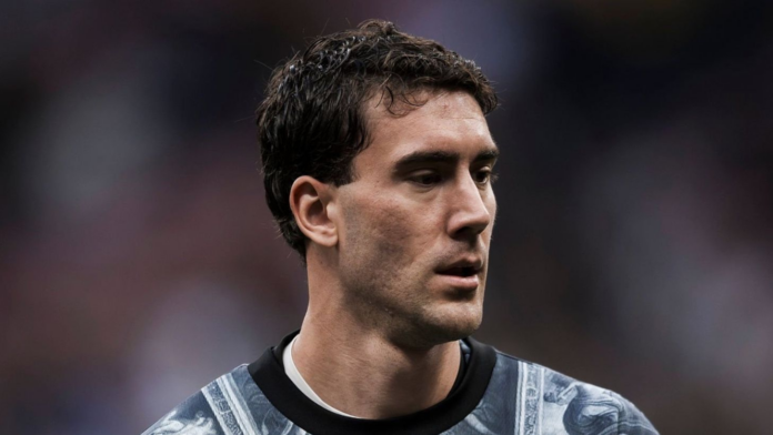 vlahovic-geri-adim-atti-besiktas-icin-transferde-kritik-hafta-chd5lFgk.png
