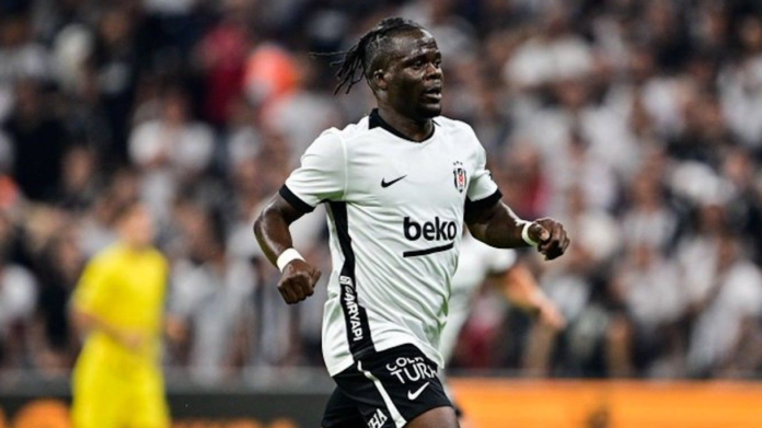 olaitandan-besiktas-taraftarina-kelam-ZC1Kc5fp.png