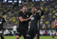 Güncellemede bedeli artan Beşiktaş, Fenerbahçe’yi geride bıraktı