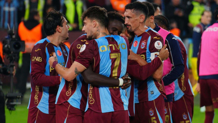 spor-muharrirleri-trabzonspor-besiktas-maci-sonrasi-iki-futbolcuyu-ove-ove-bitiremedi-STAxvumM.png